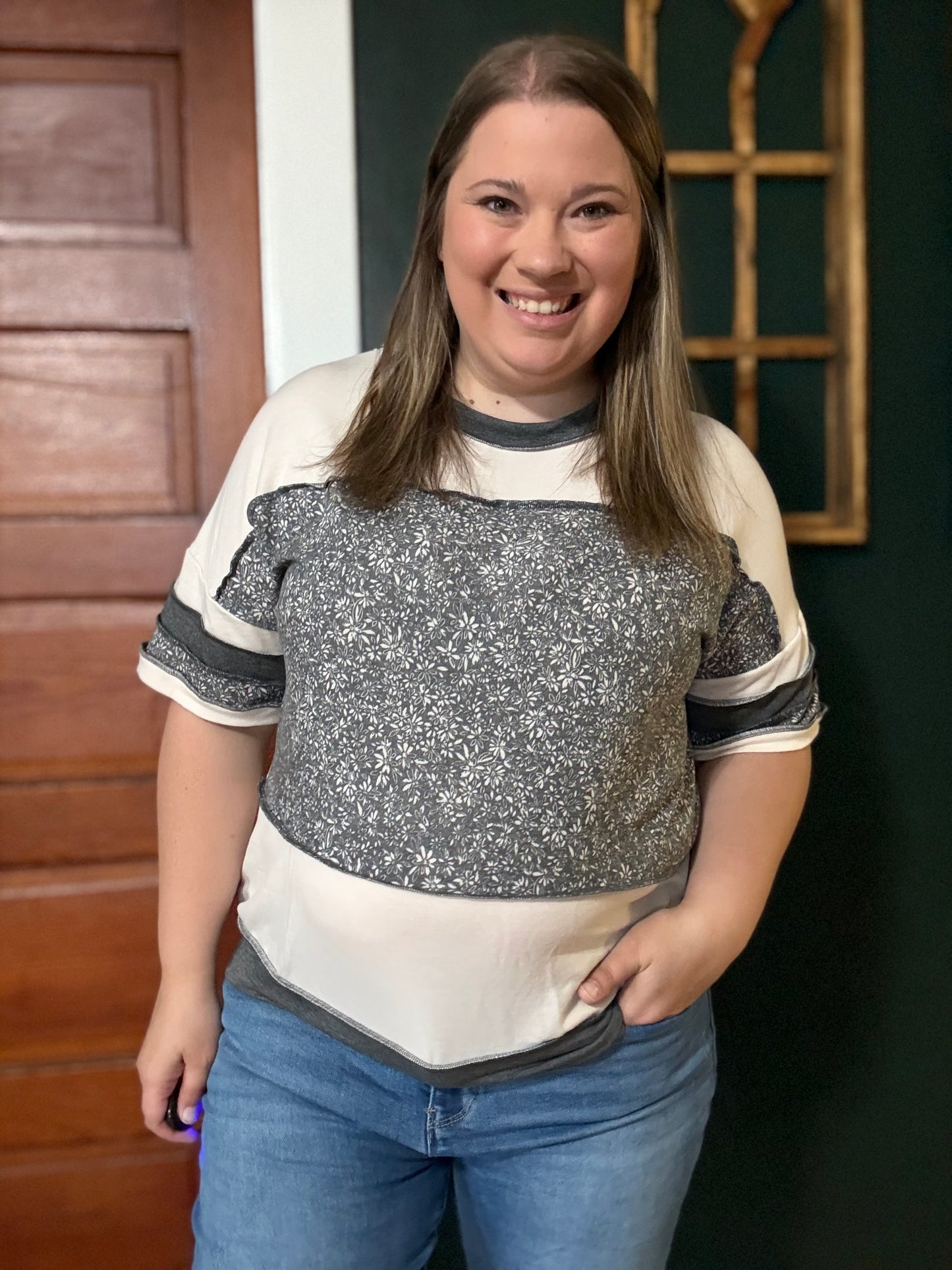 COLOR BLOCK KNIT TOP