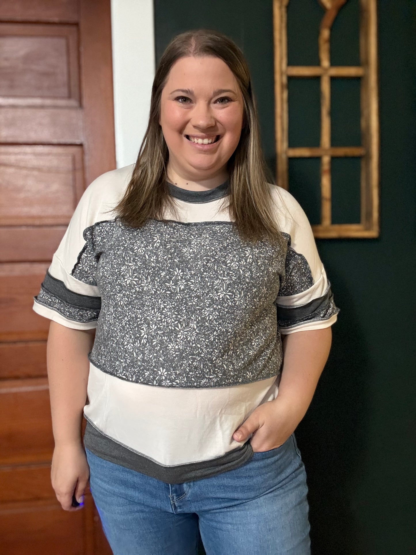 COLOR BLOCK KNIT TOP