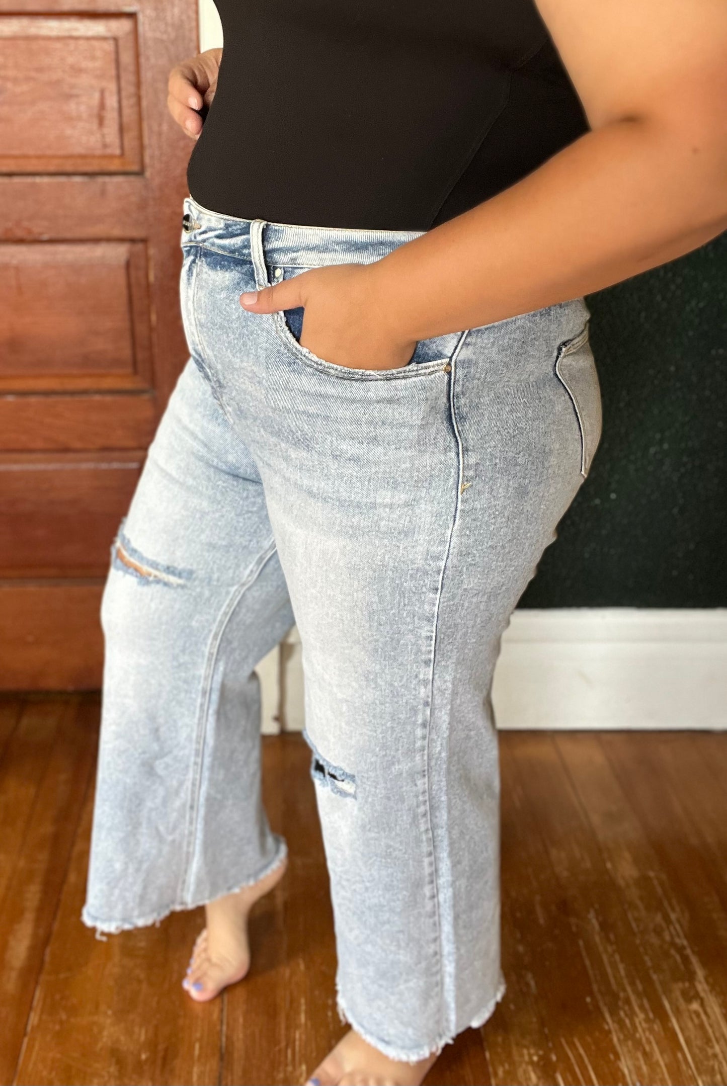 RISEN: HIGH RISE CROP WIDE LEG RDP5511X