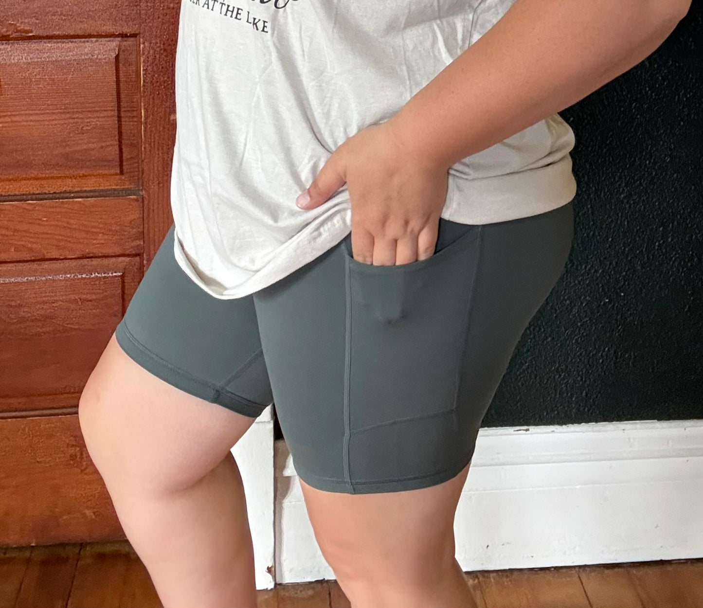 6 INCH BIKER SHORTS WITH SIDE POCKETS 6240