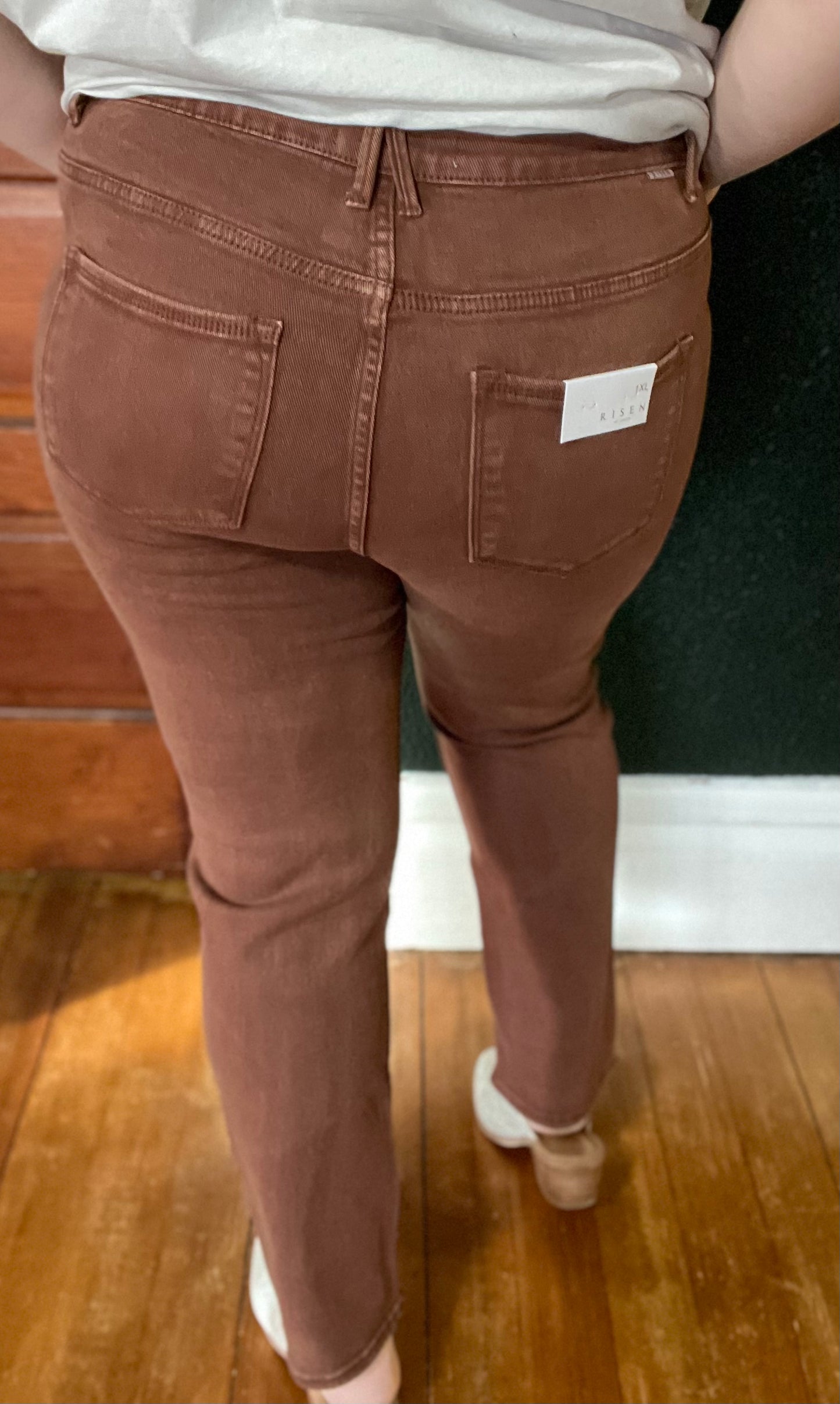 RISEN: HIGH RISE ESPRESSO SKINNY