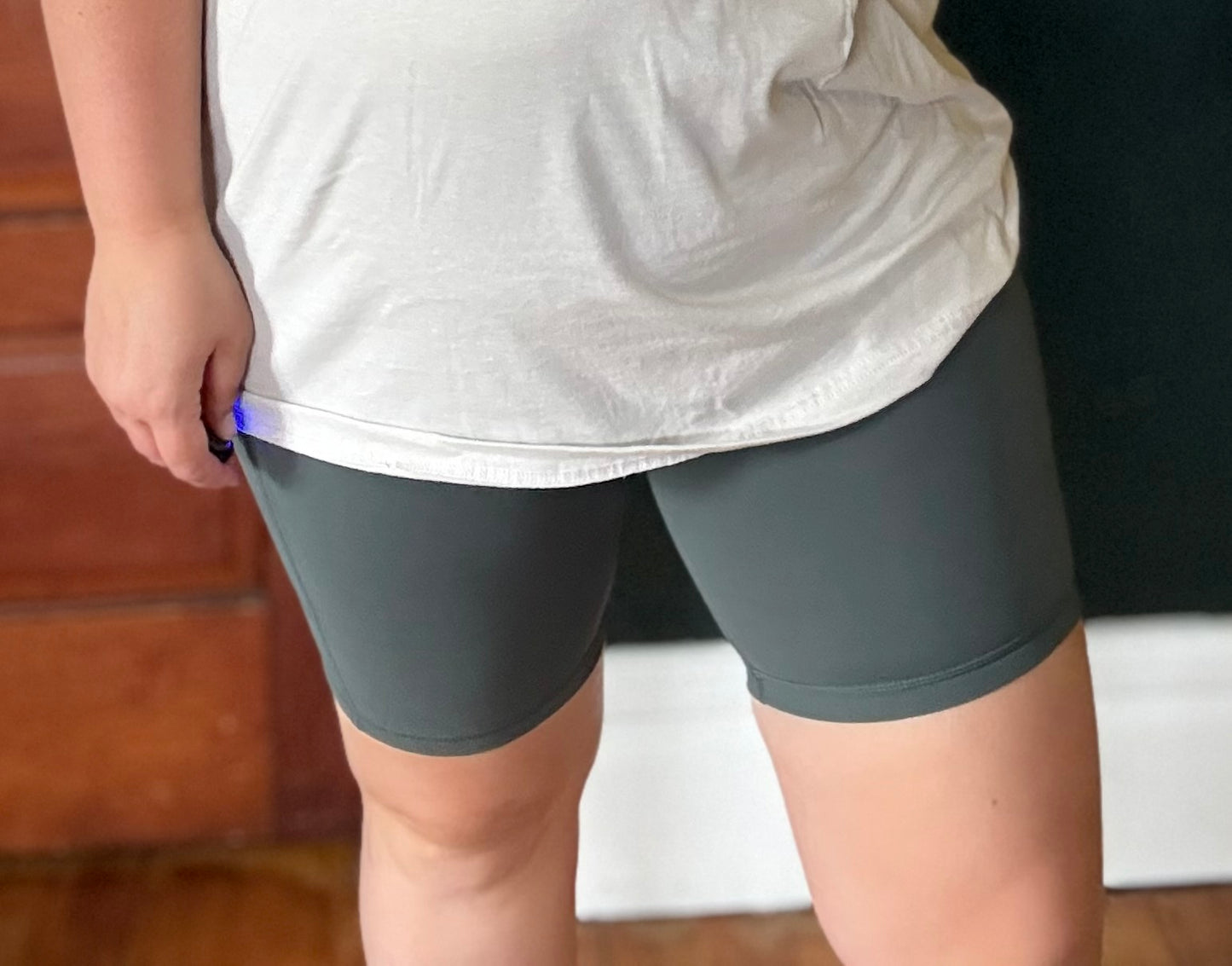 6 INCH BIKER SHORTS WITH SIDE POCKETS 6240
