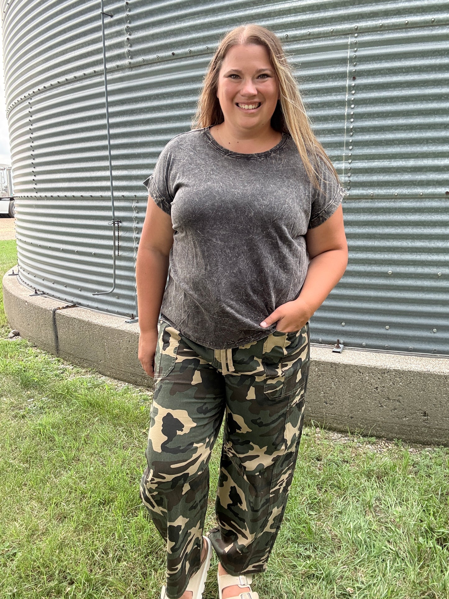 RISEN: MID RISE FIT BARREL SLUNG PANTS PG21258X