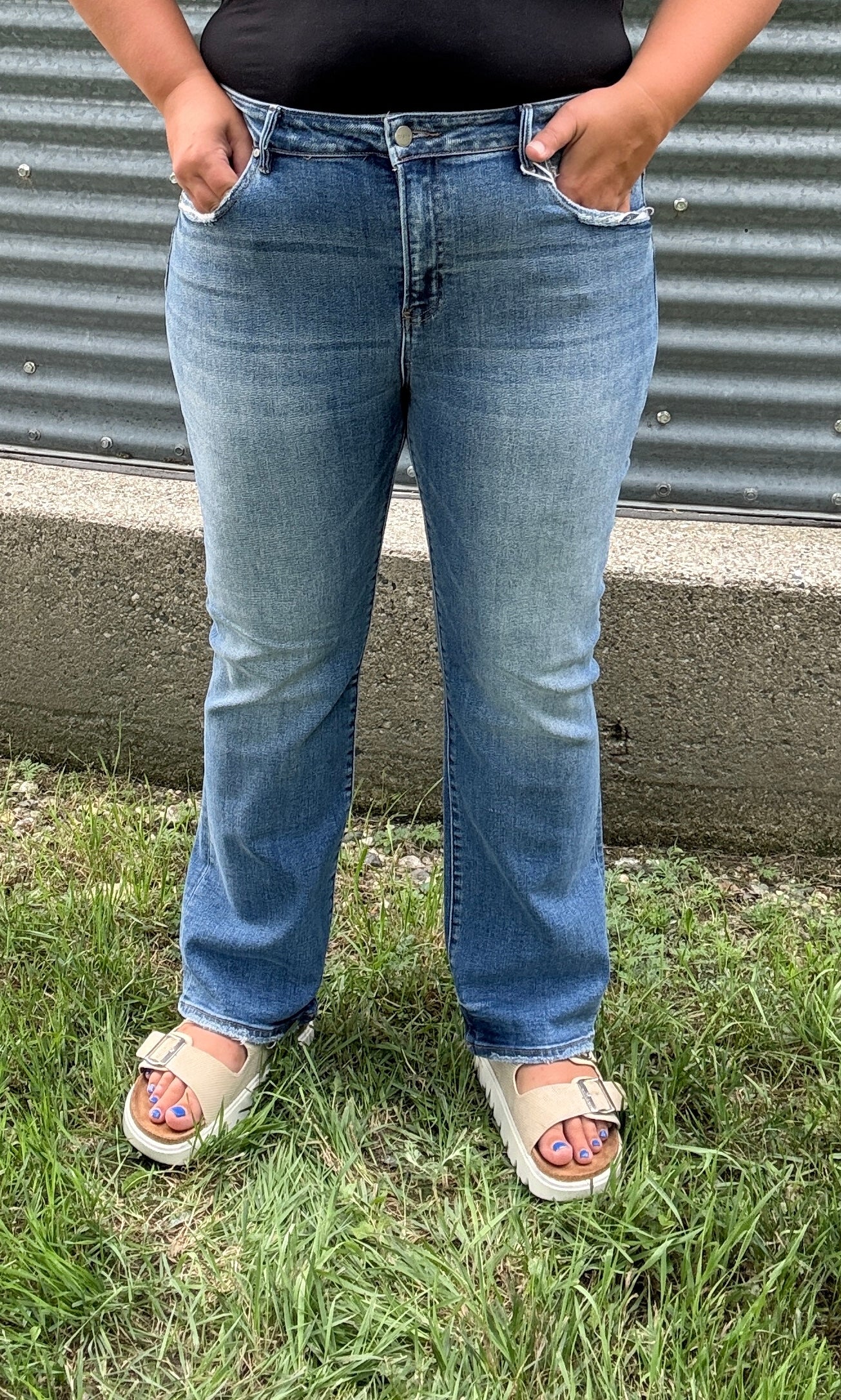 RISEN: MID RISE STRAIGHT JEANS RDP5302