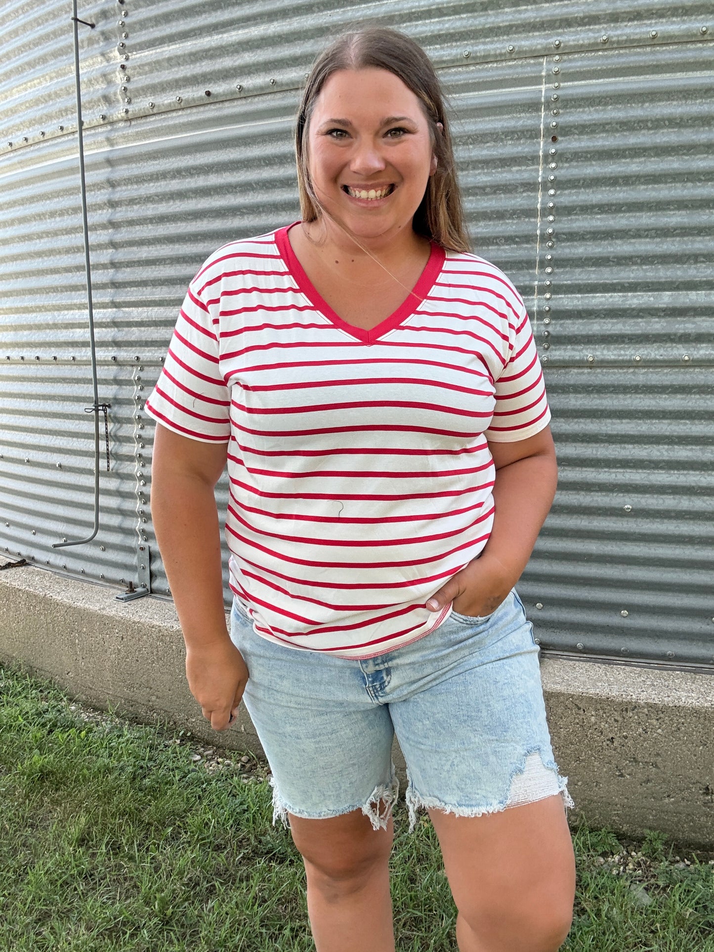 STRIPED VNECK TEE RUBY