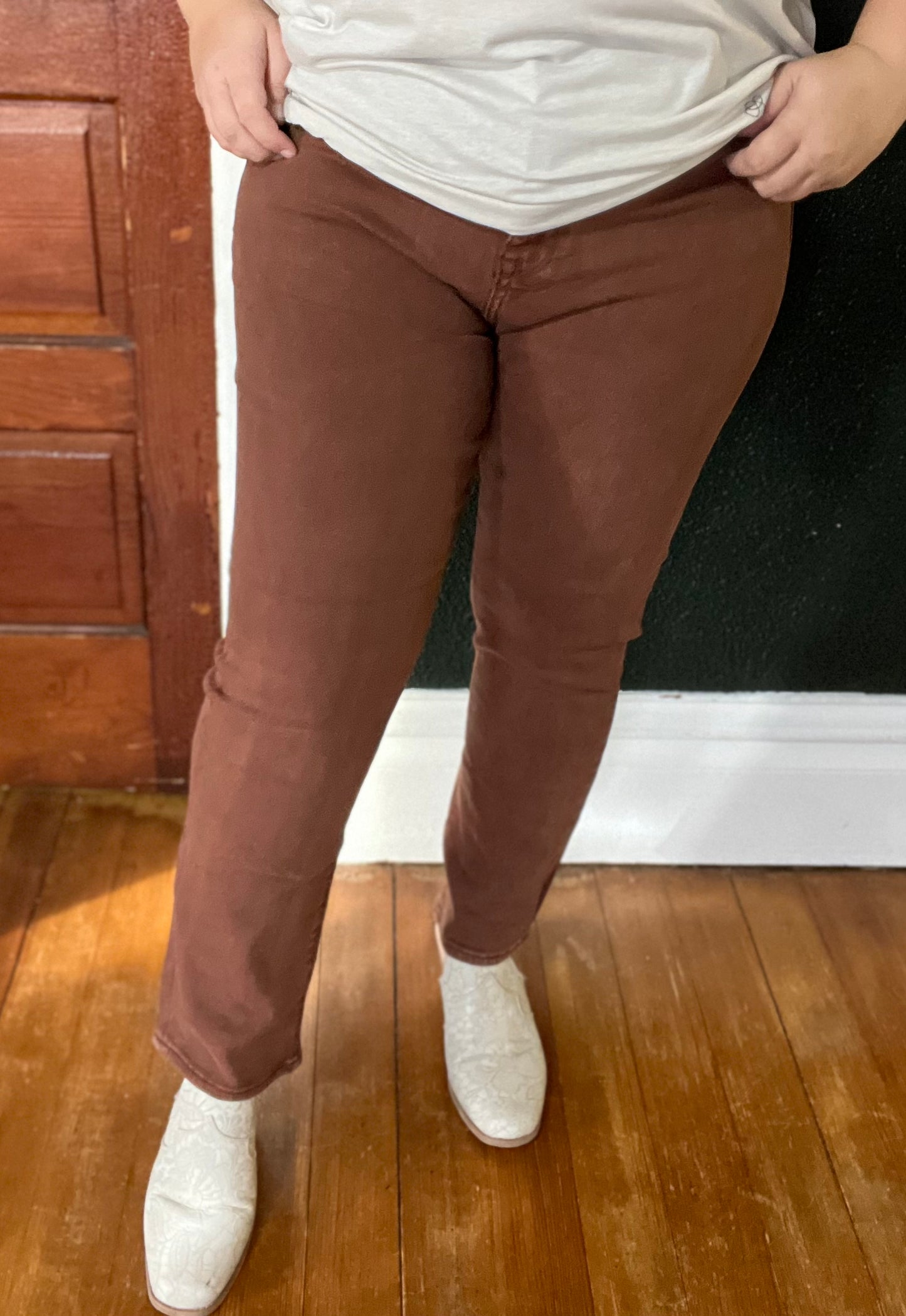 RISEN: HIGH RISE ESPRESSO SKINNY