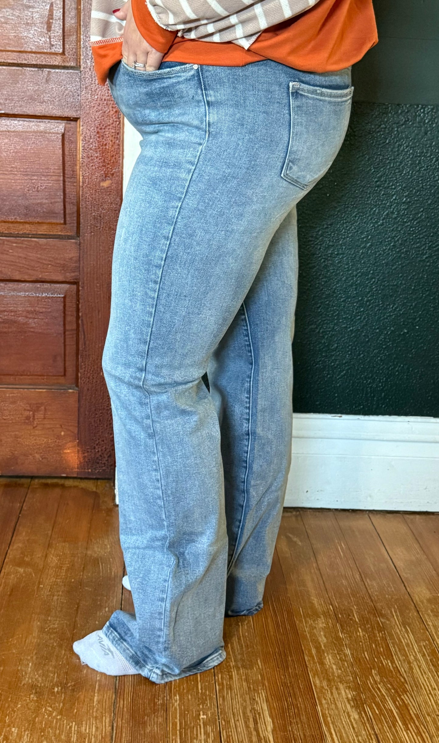 RISEN: MID RISE STRAIGHT LONG DENIM RDP5509X