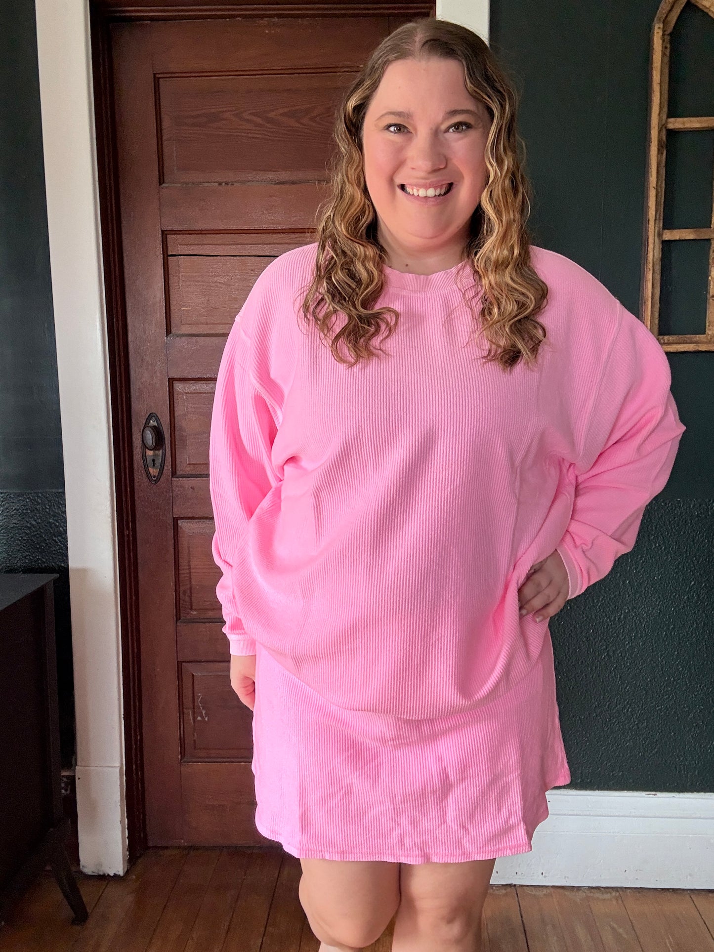 NEON PINK CORDED CREW