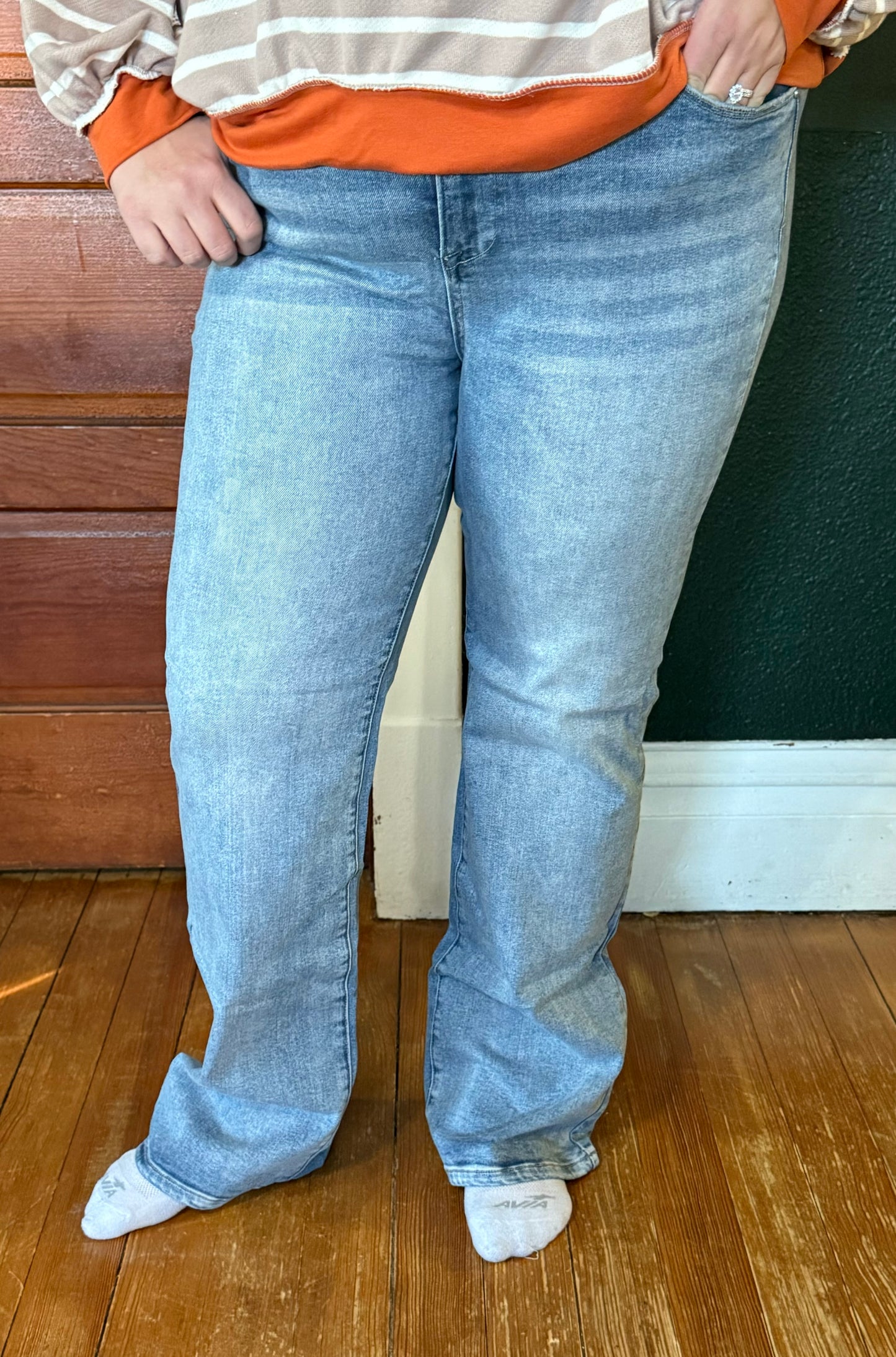 RISEN: MID RISE STRAIGHT LONG DENIM RDP5509X