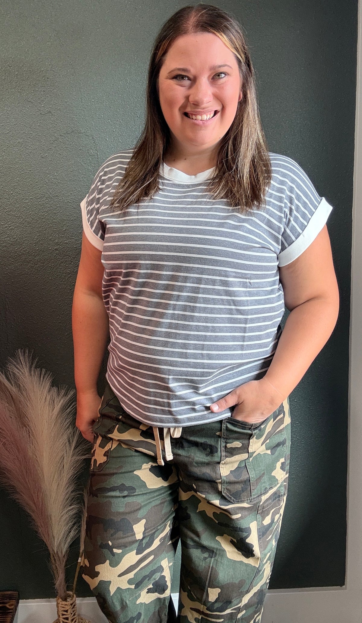EVERY DAY STRIPED TEE CHARCOAL