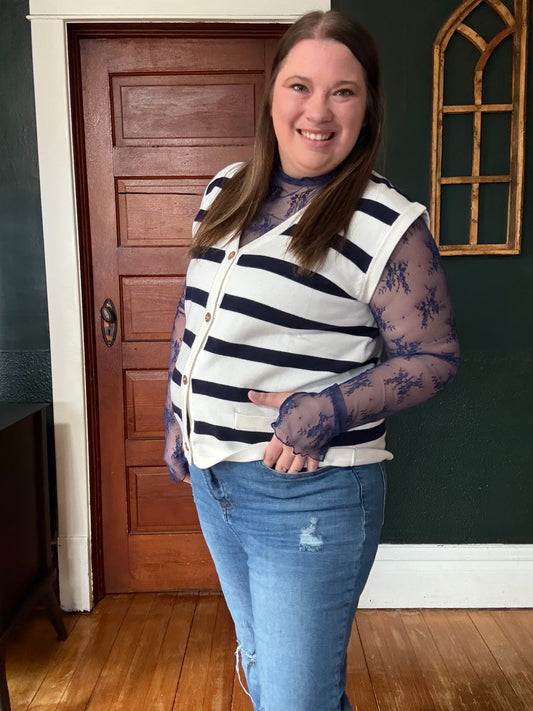 STRIPED SWEATER VEST
