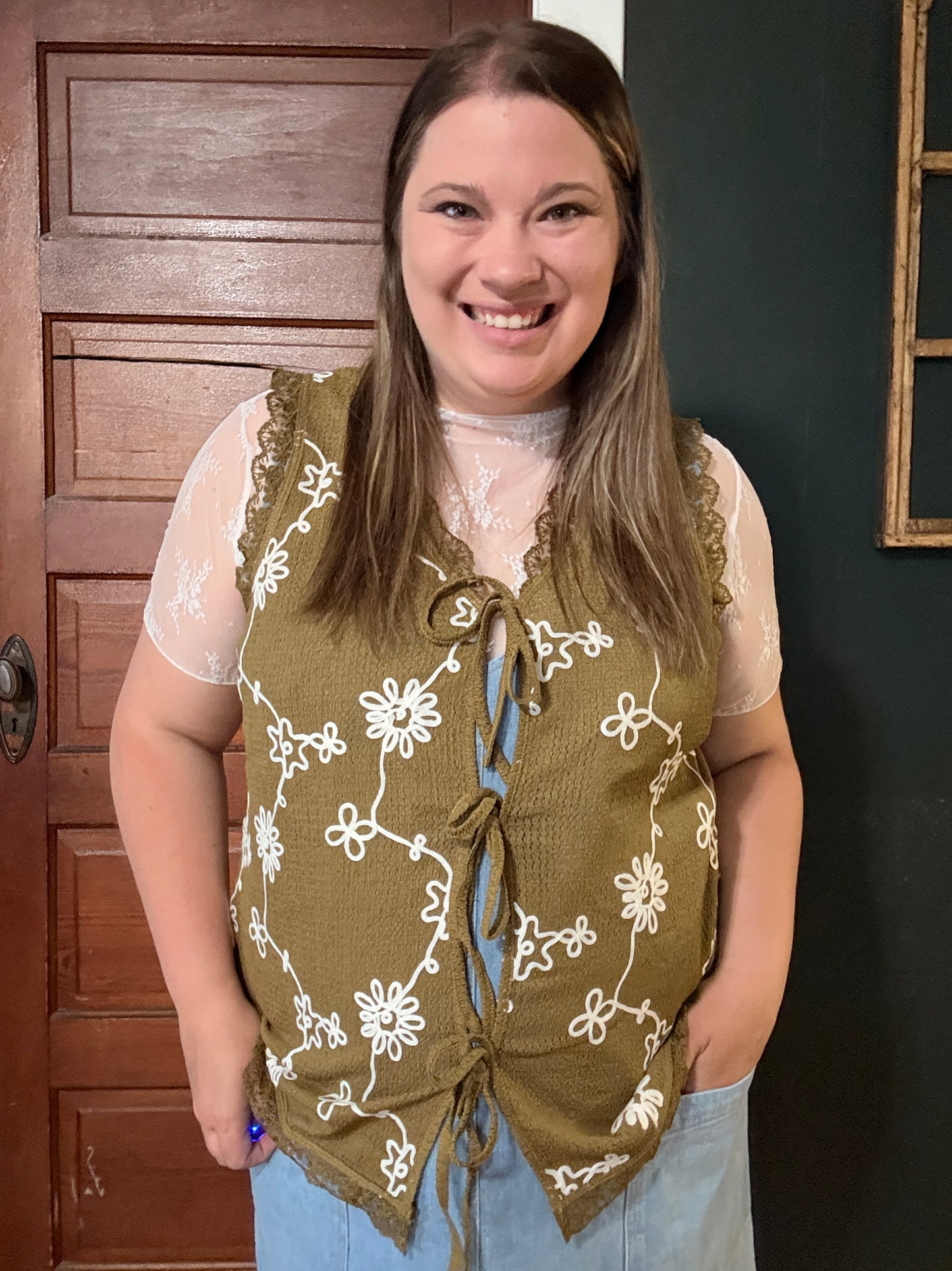 EMBROIDERED KNIT VEST