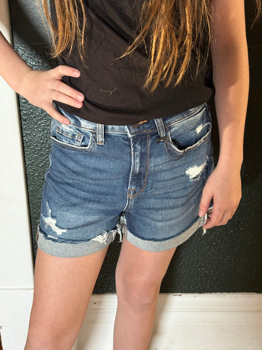 DISTRESSED CUFFED RAW HEM SHORT