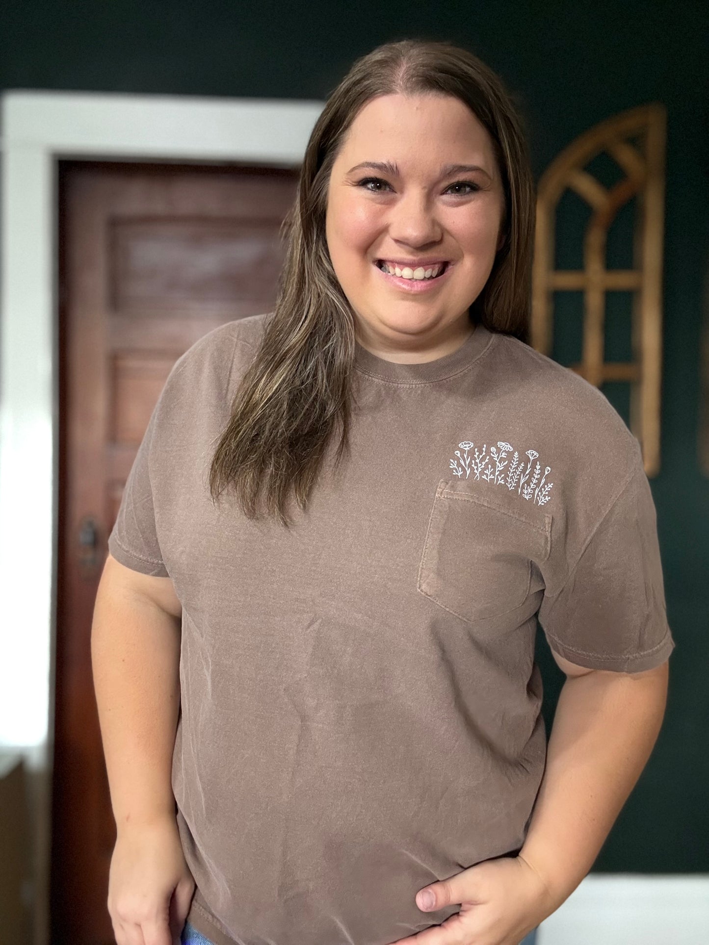 FIELD OF FLOWERS POCKET TEE