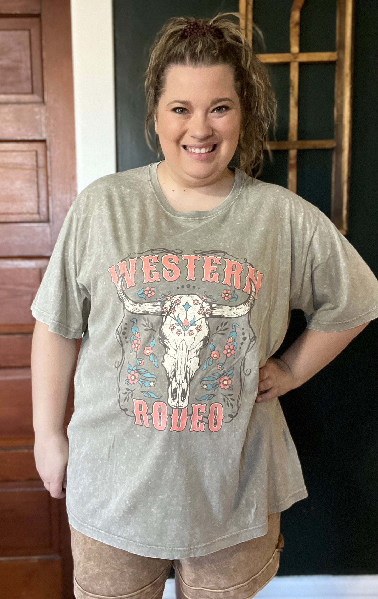 WESTERN RODEO FLORAL TEE