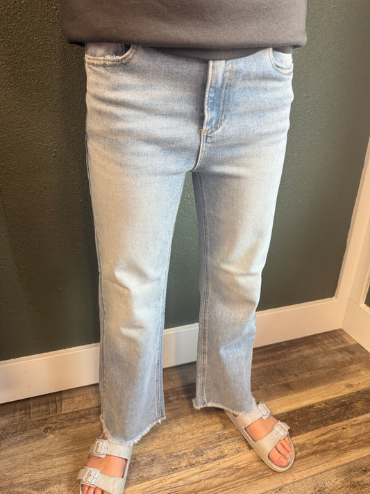 RISEN: HIGH RISE CROP STRAIGHT JEANS RDP5572