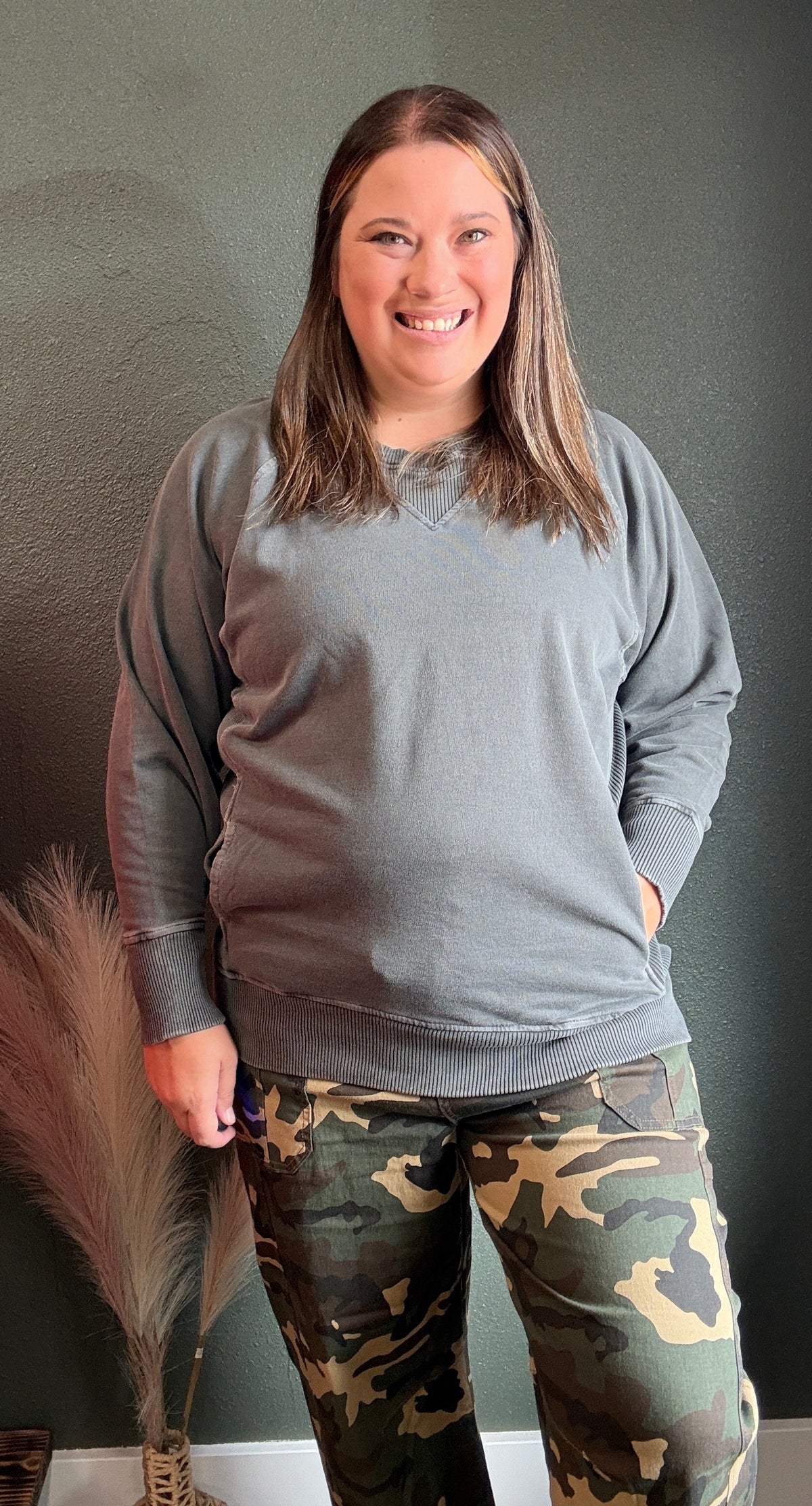 LIVED IN PULLOVER  5176D4 BLACK