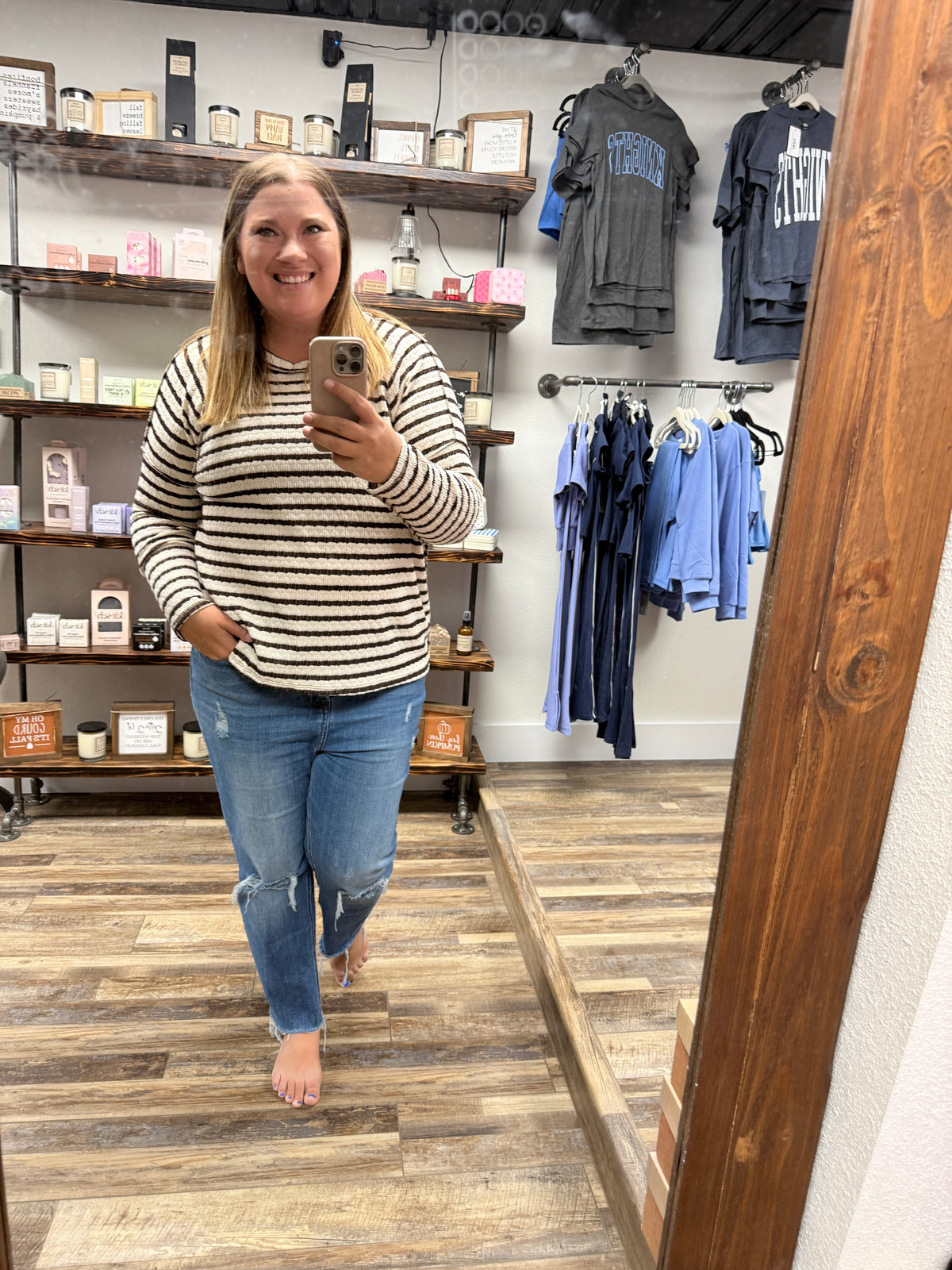 TEXTURED STRIPE TOP