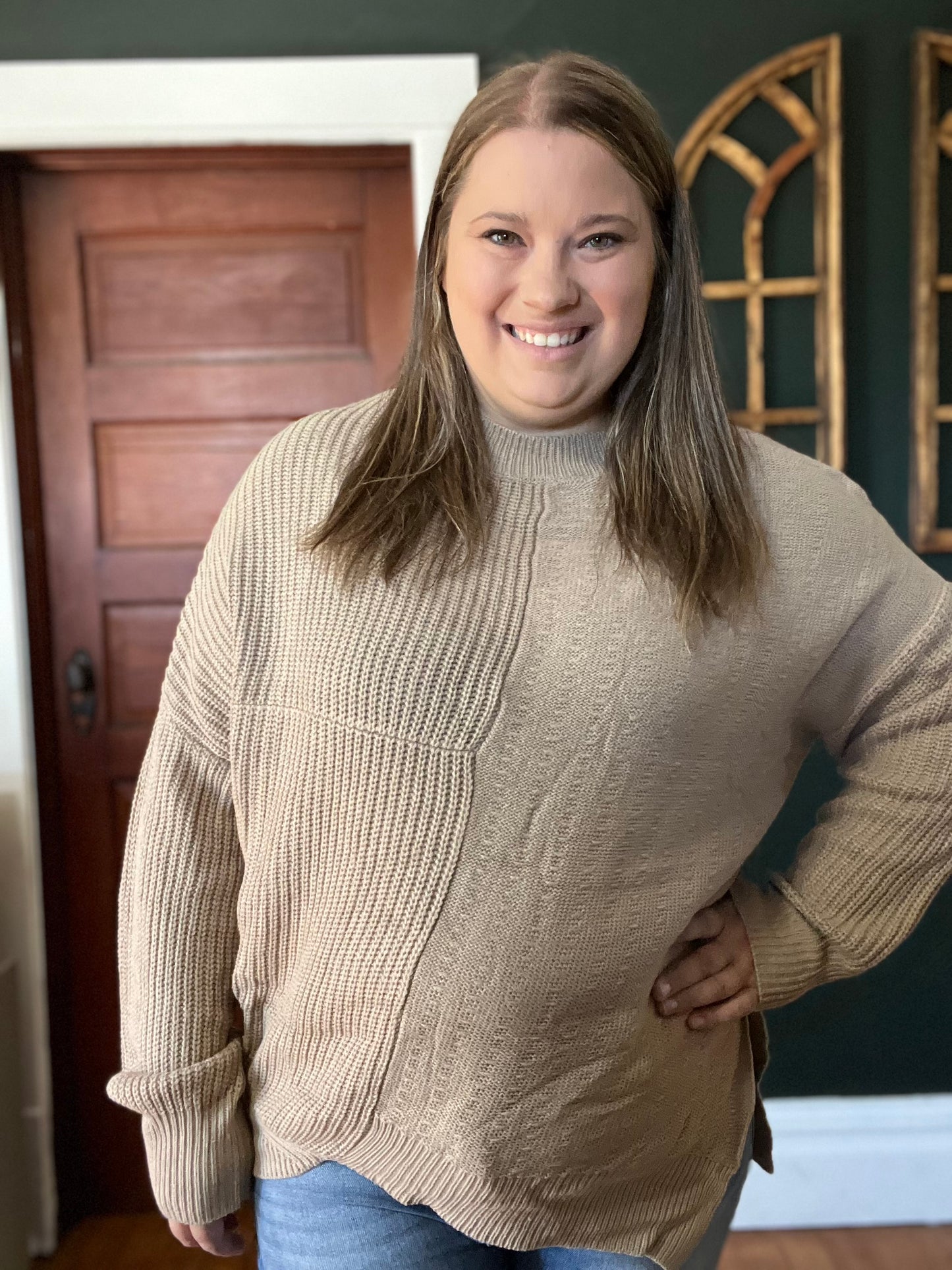 ASYMMETRIC HEM SWEATER TAUPE