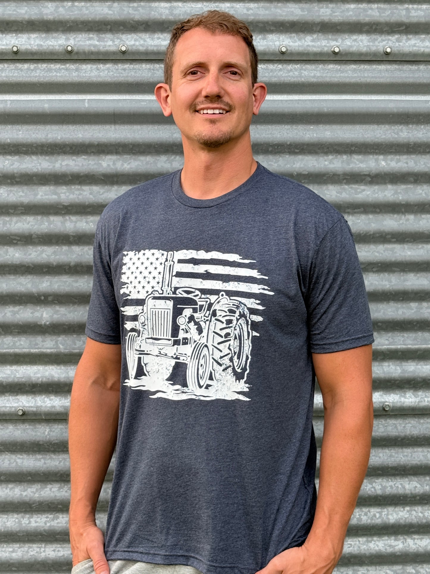 TRACTOR AND FLAG TEE