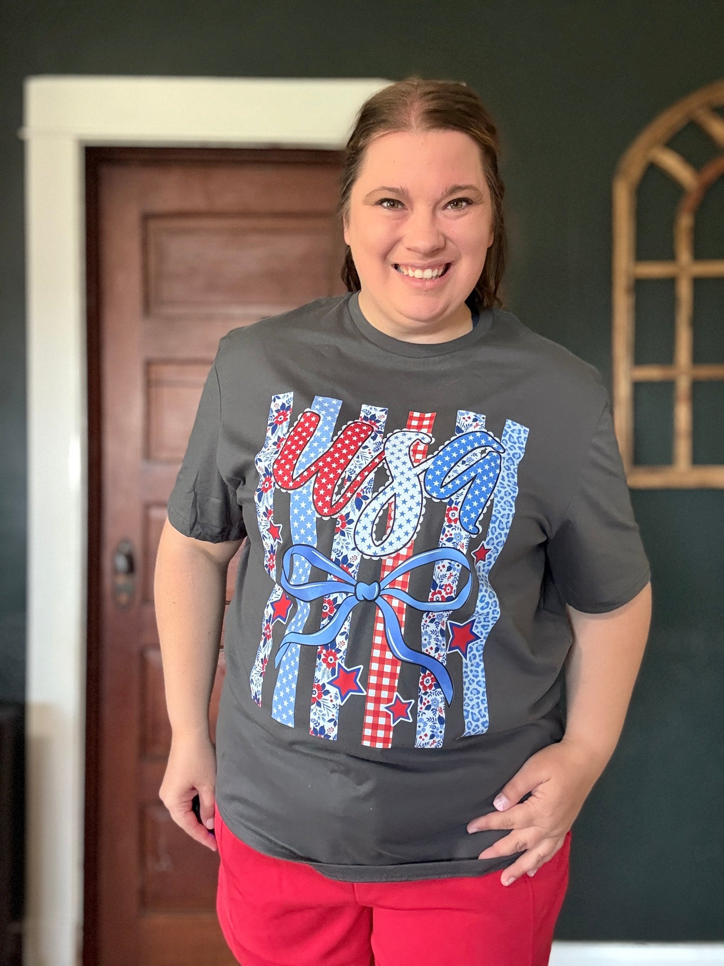 STRIPED PATTERN USA TEE