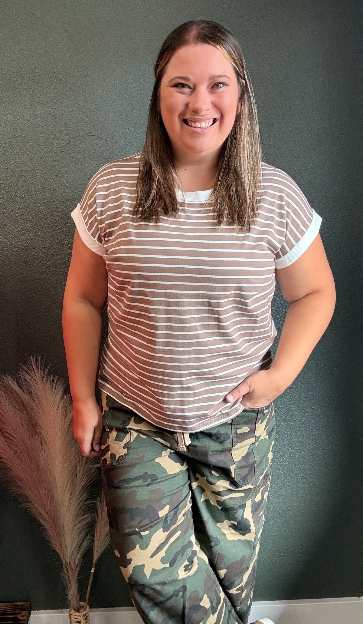 EVERY DAY STRIPED TEE MOCHA