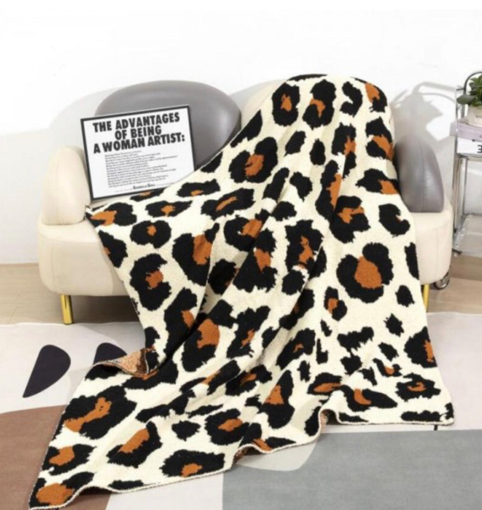 SO SOFT LEOPARD BLANKET