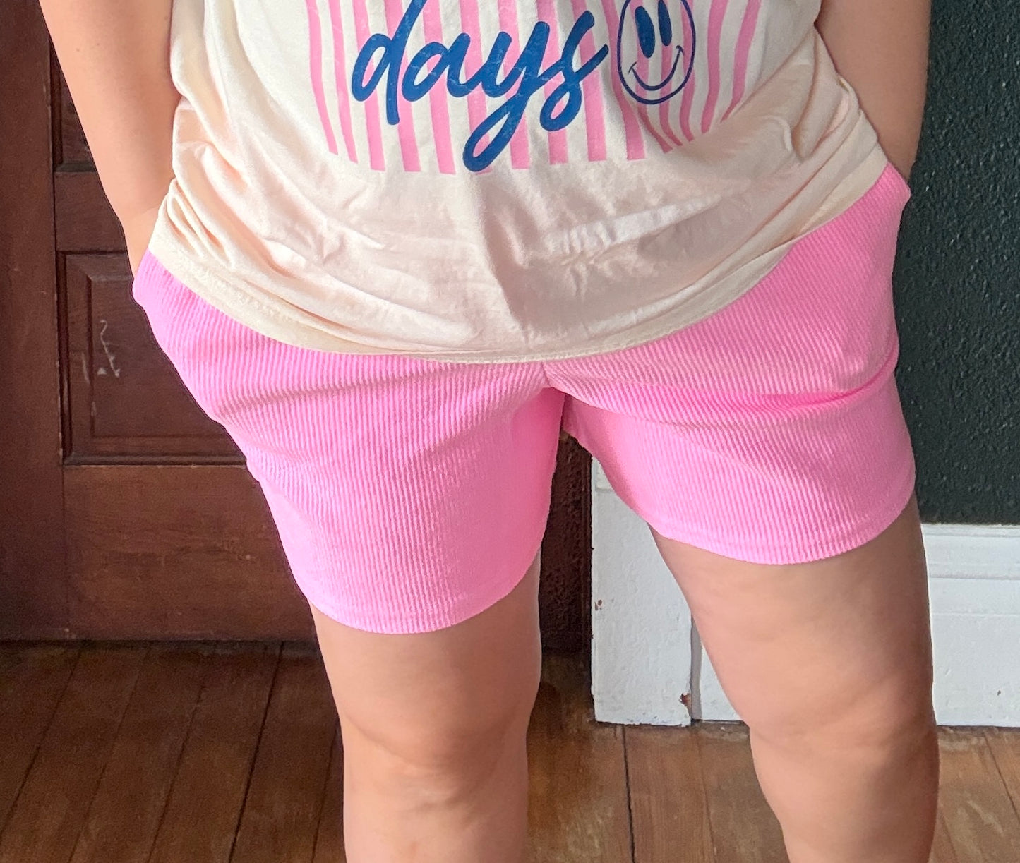 NEON PINK CORDED SHORT