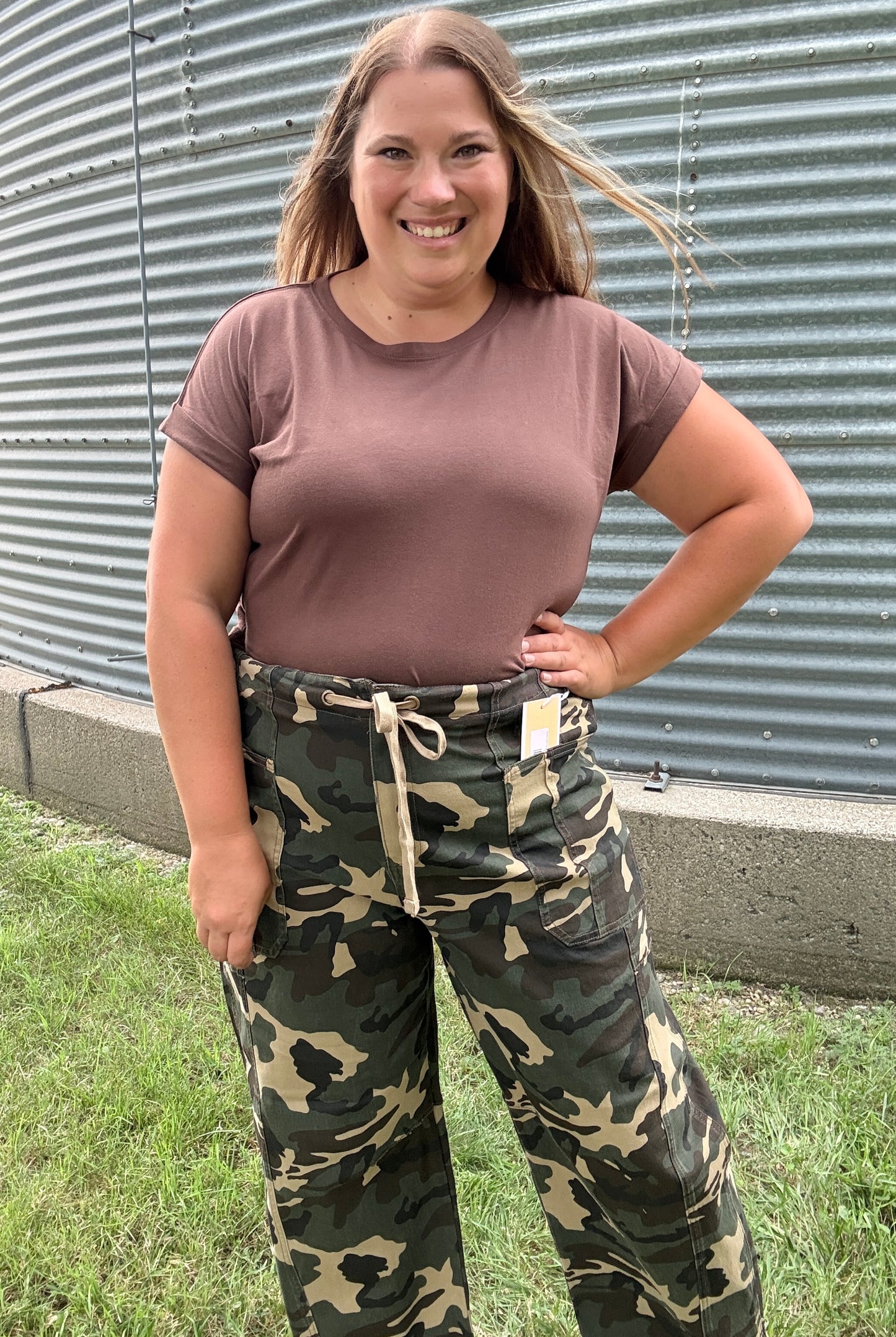 EVERYDAY TEE BROWN