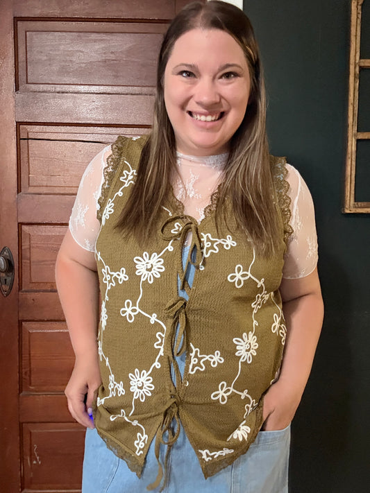 EMBROIDERED KNIT VEST